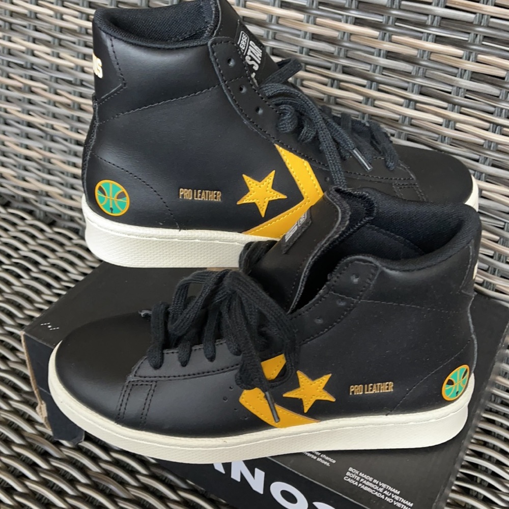 Converse Pro Leather Hi Black/University Gold/White WMNS - Picture 11 of 16